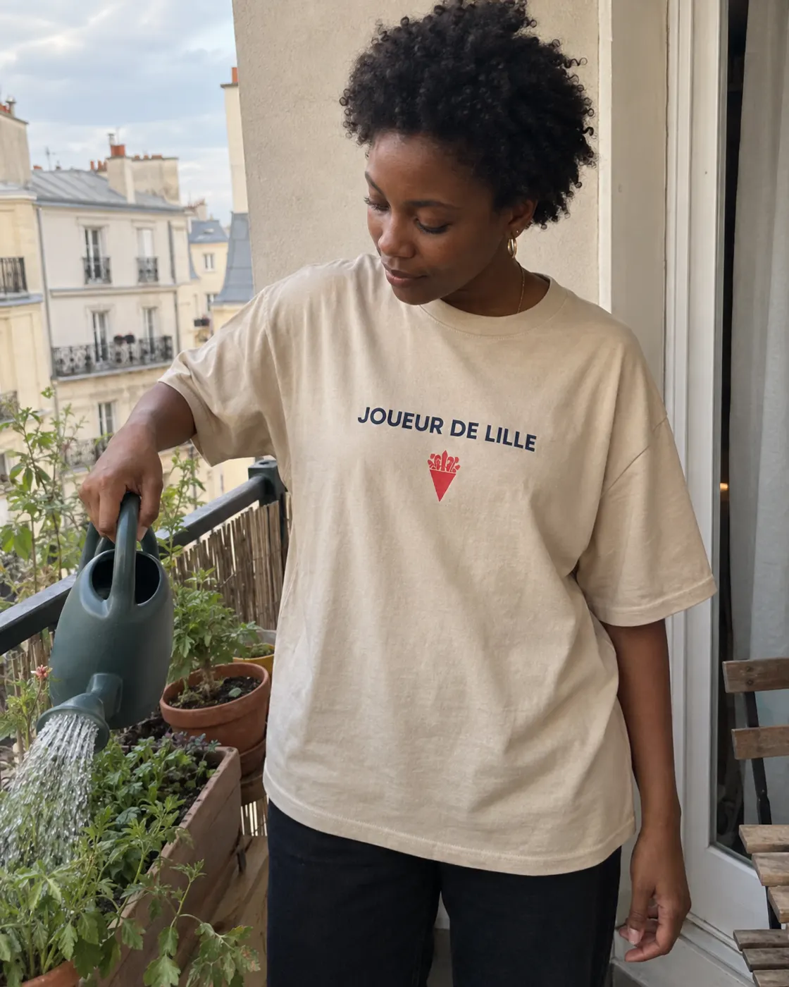 Joueur de Lille — sable porté par un client — photo 2